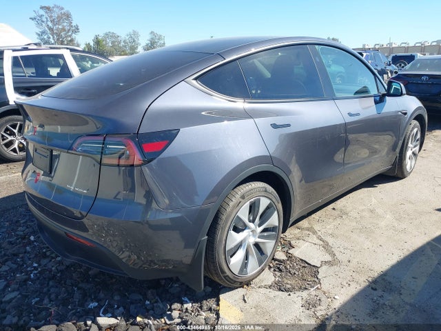 2023 TESLA MODEL Y 7SAYGAEE8PF972307 Photo 3