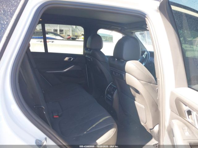 2023 BMW X5 5UXCR6C08P9P30955 Photo 7