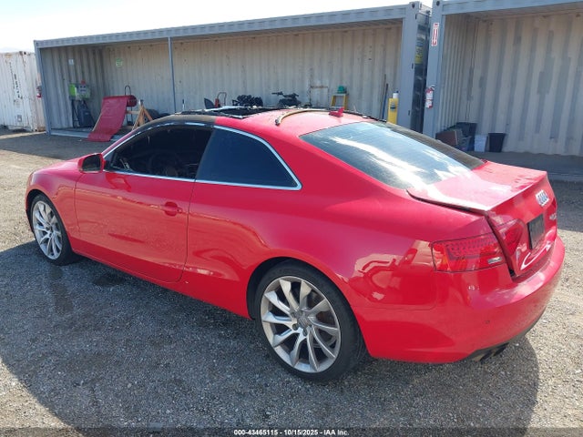 2013 AUDI A5 WAUVFAFR6DA052360 Photo 2