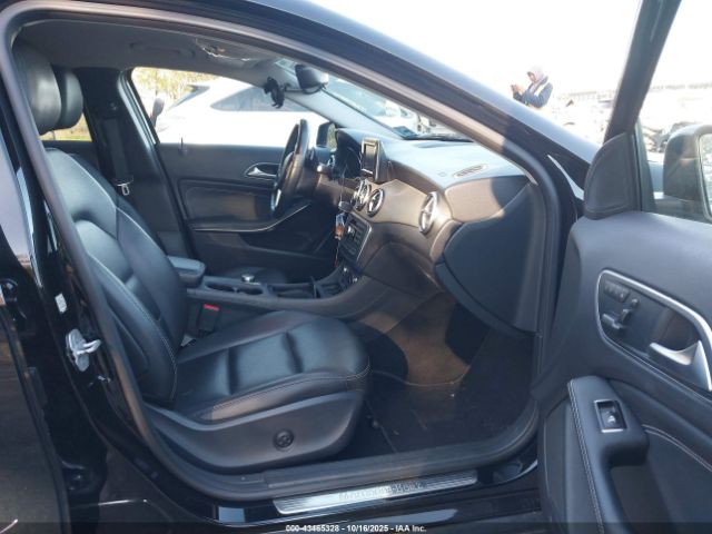 2015 MERCEDES-BENZ GLA 250 WDCTG4GB0FJ099584 Photo 4
