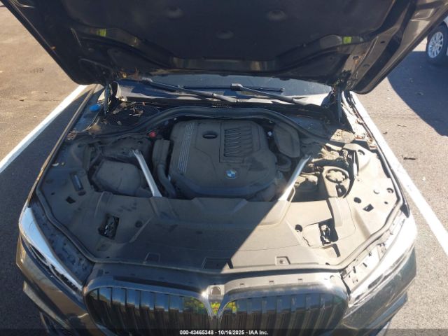 2022 BMW 740 WBA7T2C08NCJ56819 Photo 9