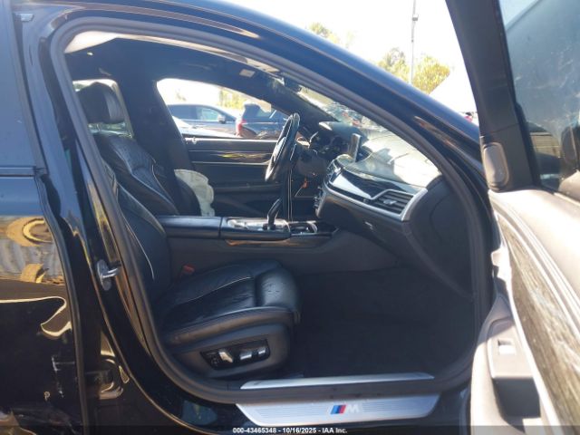 2022 BMW 740 WBA7T2C08NCJ56819 Photo 4