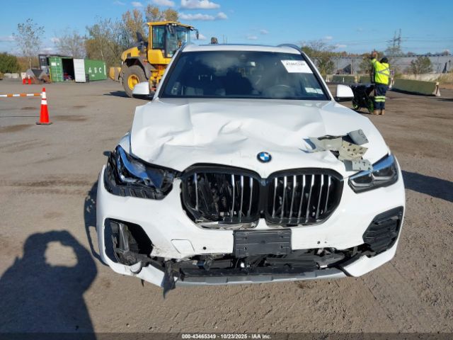 2022 BMW X5 5UXCR6C01N9L82994 Photo 5