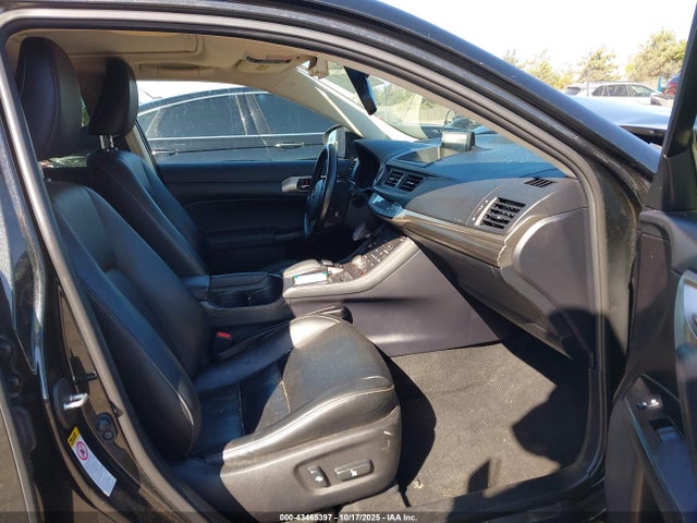 2017 LEXUS CT 200H JTHKD5BH0H2288176 Photo 4