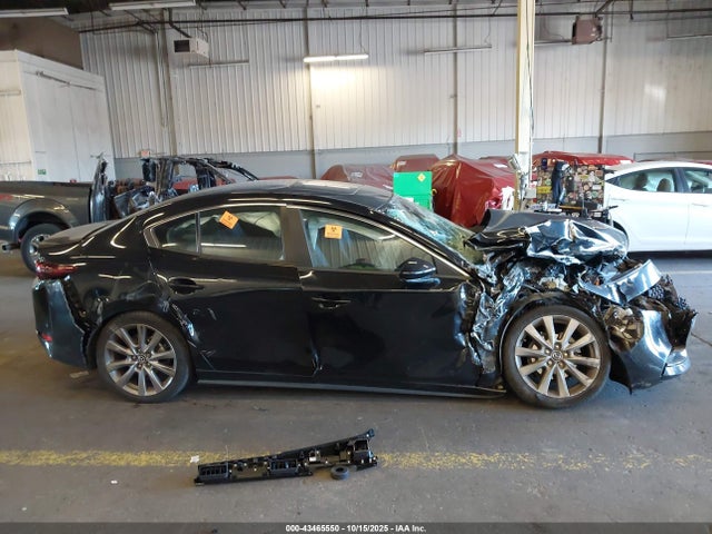 JM1BPACLXM1328476 Mazda Mazda3 Preferred