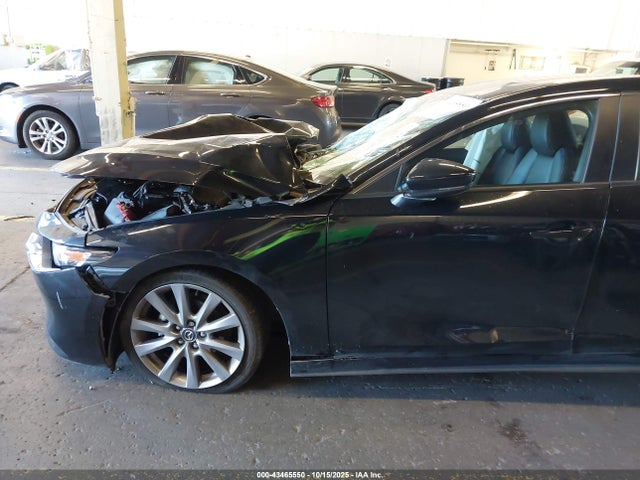JM1BPACLXM1328476 Mazda Mazda3 Preferred