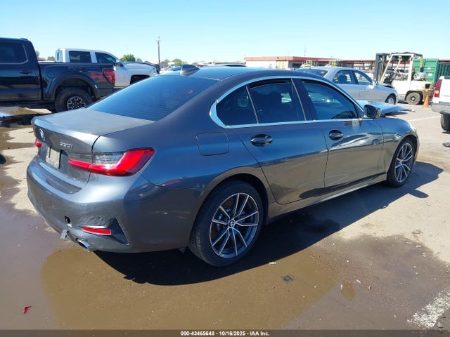 BMW 330I 2020 WBA5R1C00LFH45538 Image 4