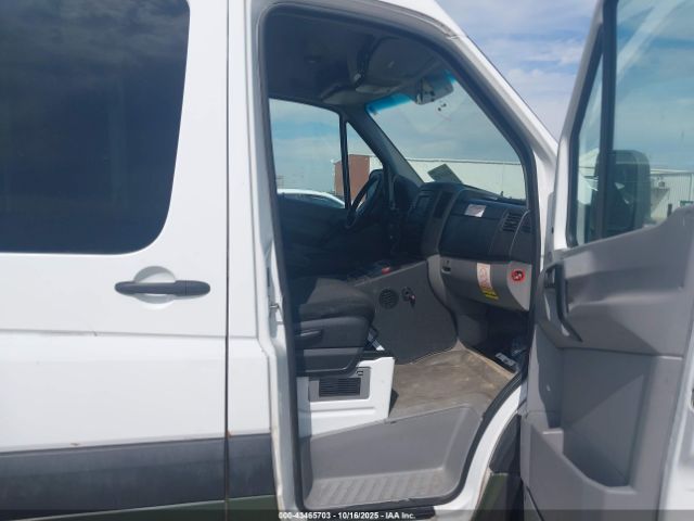 2017 MERCEDES-BENZ SPRINTER 2500 WD3PE7CD8HP565505 Photo 4