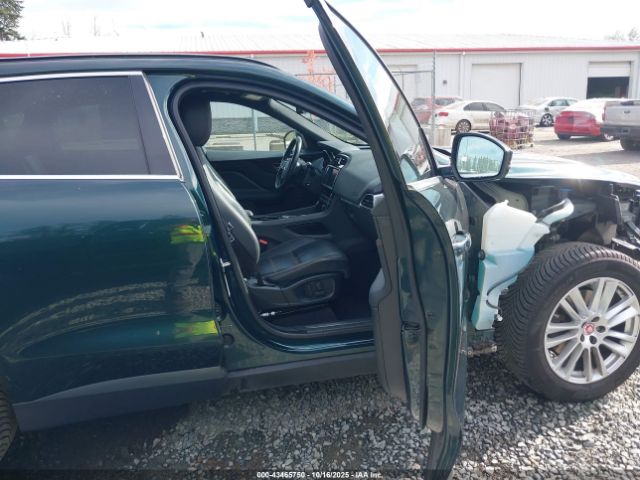2017 JAGUAR F-PACE SADCK2BV8HA882783 Photo 4