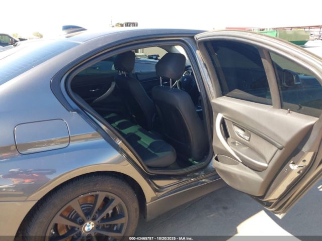 2018 BMW 320I WBA8E1G53JNU91127 Photo 7