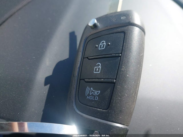 2021 HYUNDAI VENUE KMHRC8A32MU090462 Photo 10