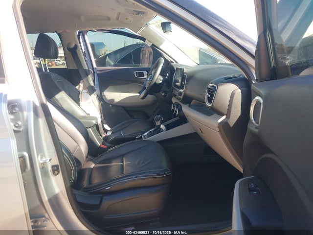 2021 HYUNDAI VENUE KMHRC8A32MU090462 Photo 4