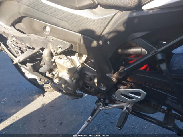 2016 BMW S 1000 WB10D1307GZ462161 Photo 8