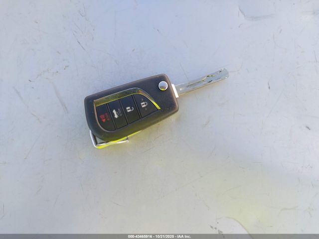 2022 TOYOTA CAMRY 4T1C11AK4NU647352 Photo 10