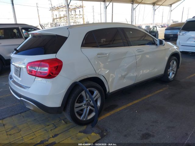 2018 MERCEDES-BENZ GLA 250 WDCTG4GB4JJ448593 Photo 3