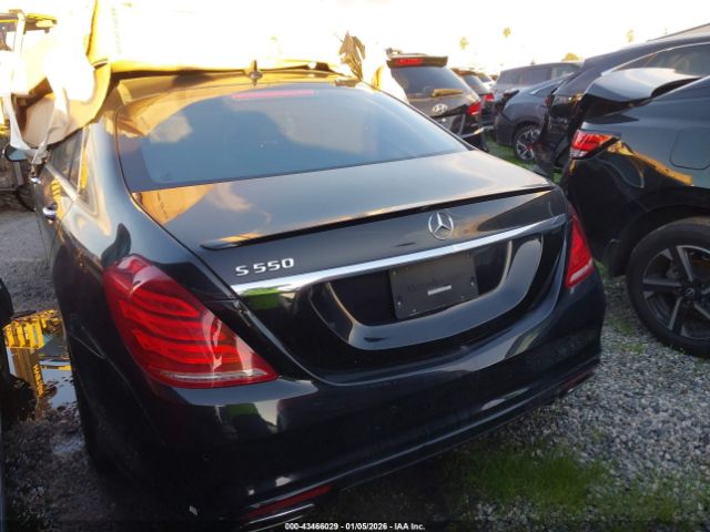 2017 MERCEDES-BENZ S 550 WDDUG8CB2HA295364 Photo 2