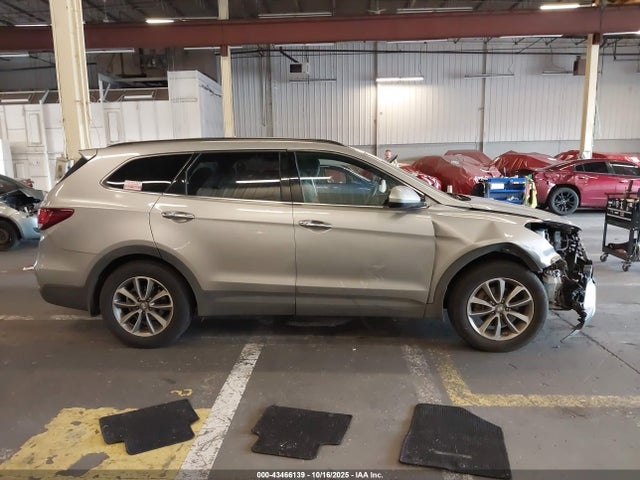 KM8SMDHF6JU268778 Hyundai Santa Fe Se