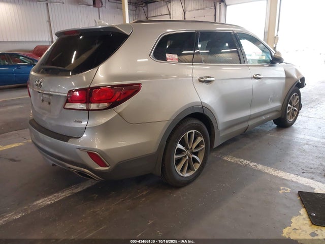KM8SMDHF6JU268778 Hyundai Santa Fe Se