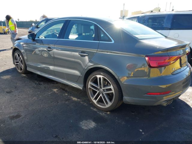 2017 AUDI A3 WAUGUGFF1H1029095 Photo 2