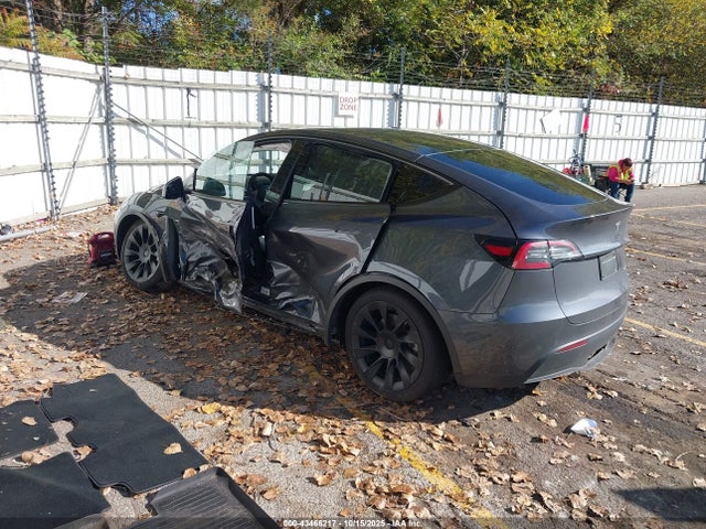 2021 TESLA MODEL Y 5YJYGAEE8MF144119 Photo 2