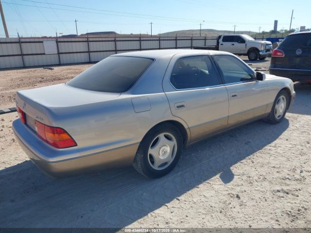 1998 LEXUS LS 400 JT8BH28F2W0136434 Photo 3