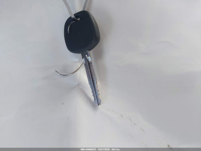 5YFBURHE1KP904742 Toyota COROLLA LE
