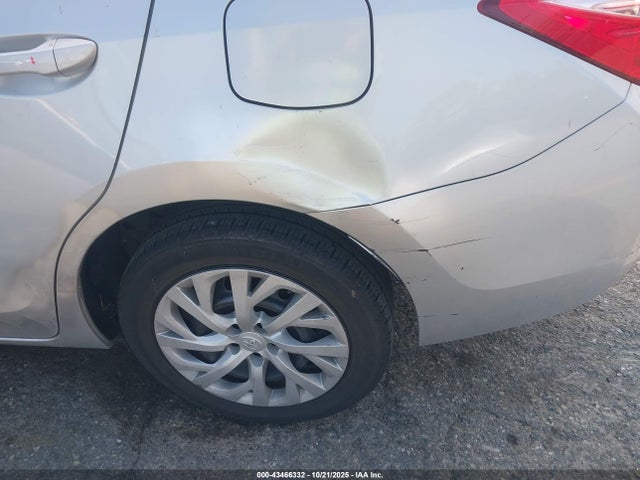 5YFBURHE1KP904742 Toyota COROLLA LE