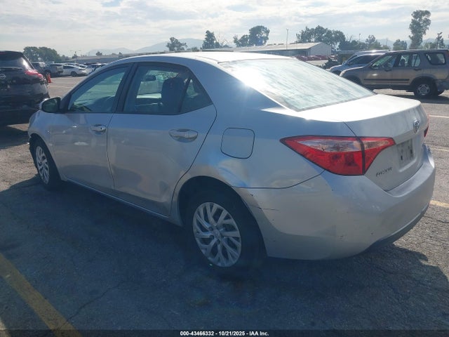 5YFBURHE1KP904742 Toyota COROLLA LE