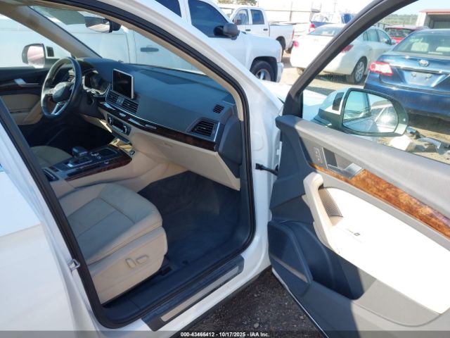 2018 AUDI Q5 WA1BNAFY4J2056195 Photo 4