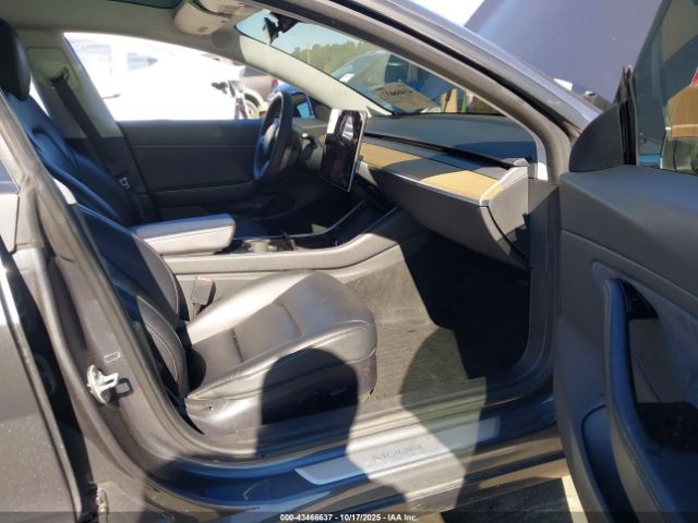 2020 TESLA MODEL 3 5YJ3E1EBXLF645985 Photo 4