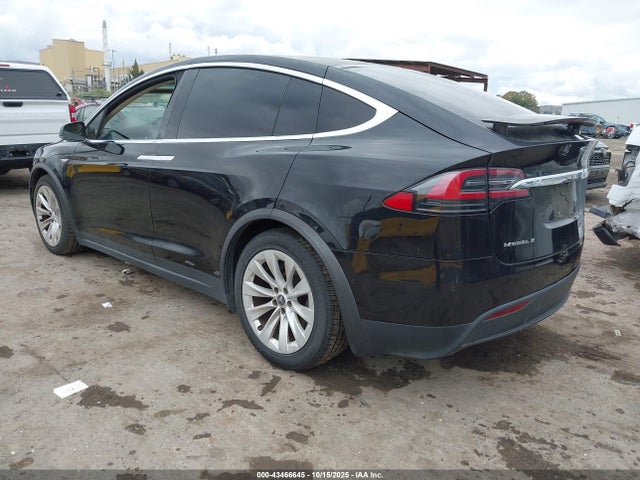 2016 TESLA MODEL X 5YJXCAE20GF016555 Photo 2