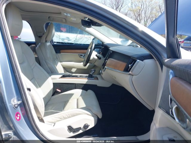 2017 VOLVO S90 YV1A22ML9H1000836 Photo 4