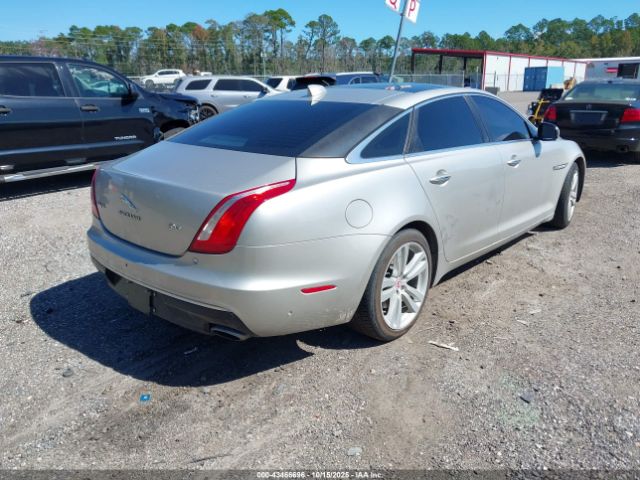 2016 JAGUAR XJ SAJWA2G76G8V94449 Photo 3