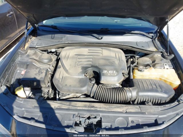 2015 CHRYSLER 300C 2C3CCAEG5FH920831 Photo 9