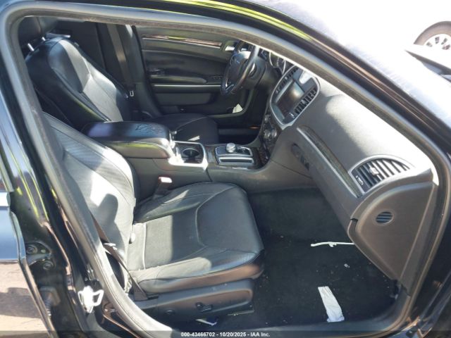 2015 CHRYSLER 300C 2C3CCAEG5FH920831 Photo 4