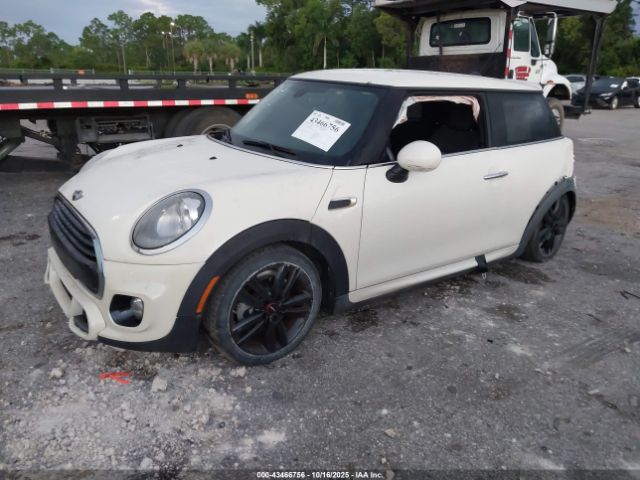 2018 MINI HARDTOP WMWXP5C59J3C65014 Photo 1