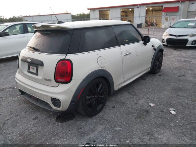 2018 MINI HARDTOP WMWXP5C59J3C65014 Photo 3