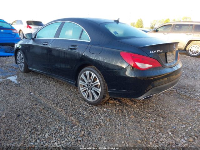 2018 MERCEDES-BENZ CLA 250 WDDSJ4GB3JN592444 Photo 2