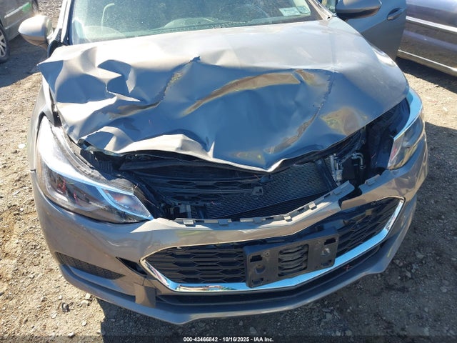 1G1BE5SM3J7226199 Chevrolet Cruze