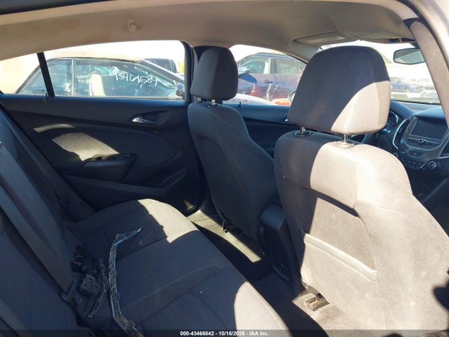 1G1BE5SM3J7226199 Chevrolet Cruze