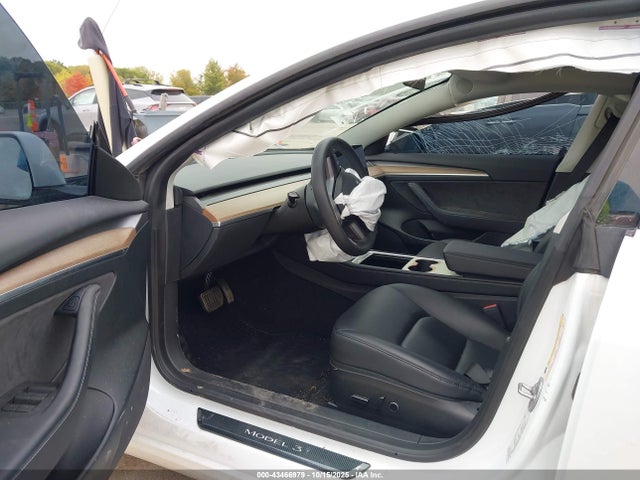 2023 TESLA MODEL 3 5YJ3E1EA3PF563240 Photo 4