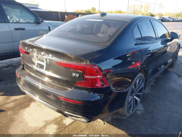 2022 VOLVO S60 7JRL12FZ6NG161254 Photo 3