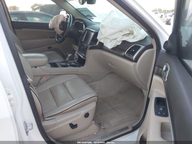 1C4RJECG4HC731793 Jeep Grand Cherokee Overland 4x2