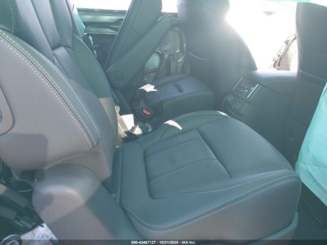 2025 SUBARU ASCENT 4S4WMAUD0S3402017 Photo 7