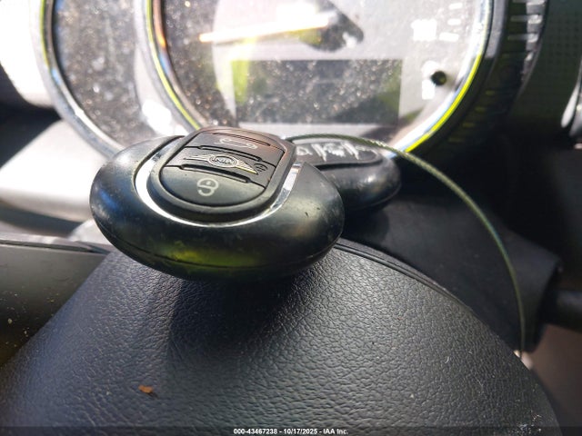 2016 MINI HARDTOP WMWXP5C54GT740123 Photo 10