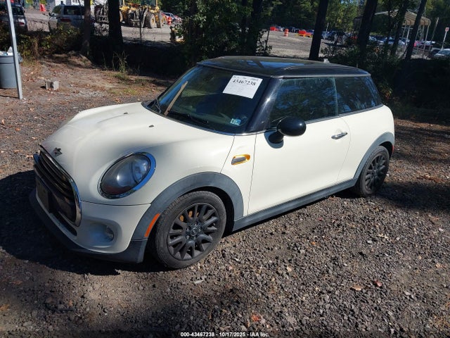 2016 MINI HARDTOP WMWXP5C54GT740123 Photo 1