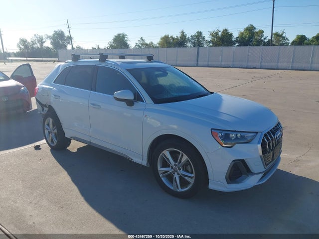 2020 AUDI Q3 WA1DECF36L1125275 Photo 0