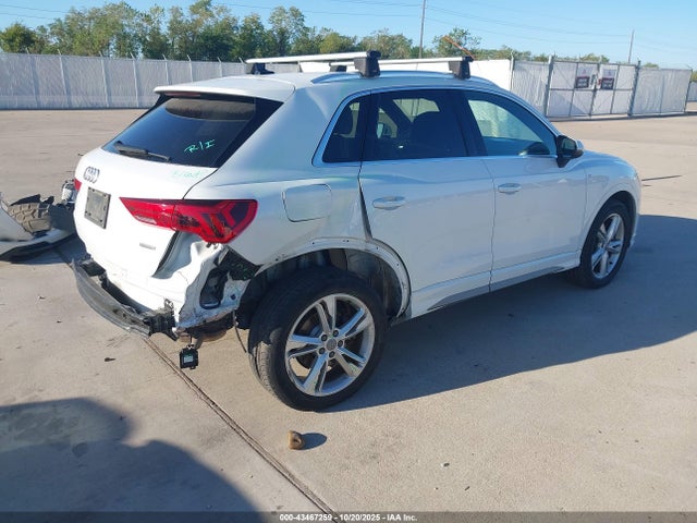 2020 AUDI Q3 WA1DECF36L1125275 Photo 3