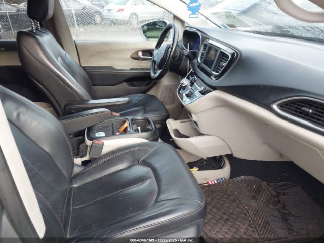 2019 CHRYSLER PACIFICA 2C4RC1BG0KR617129 Photo 4