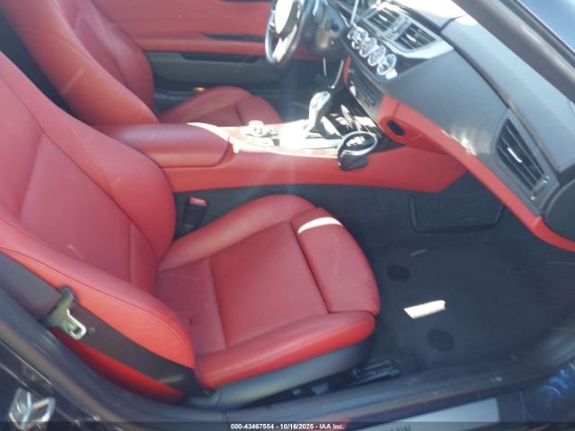 2013 BMW Z4 WBALM7C51DE385270 Photo 4